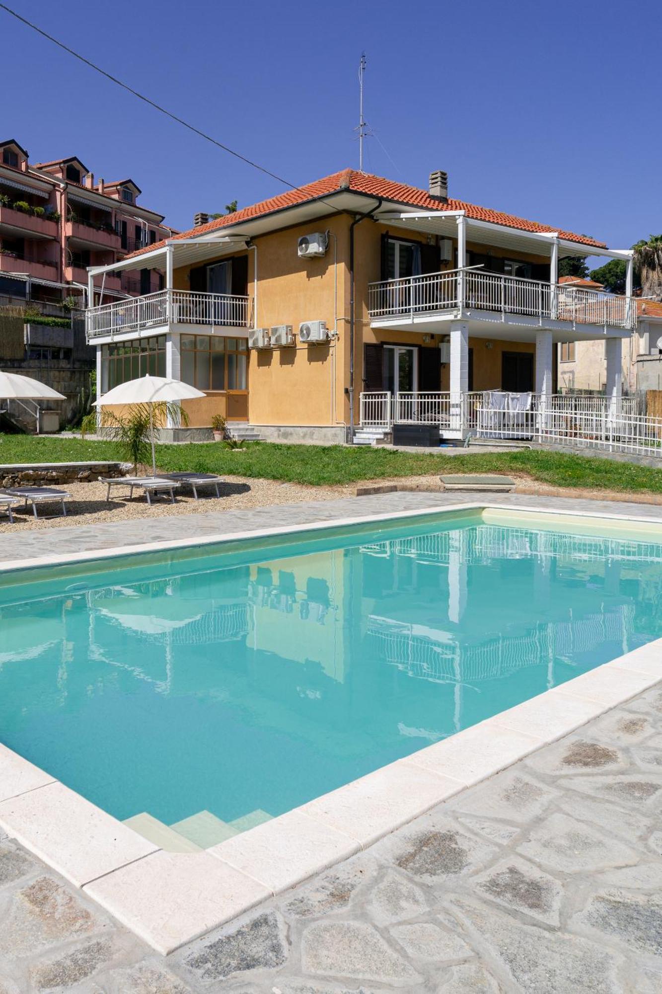Il Gattino Di Porto - Apt 1 - Monolocale Veranda Piscina 임페리아 외부 사진